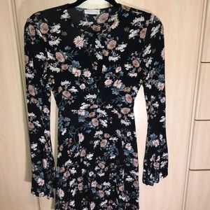 Full Tilt Floral Keyhole Dress
